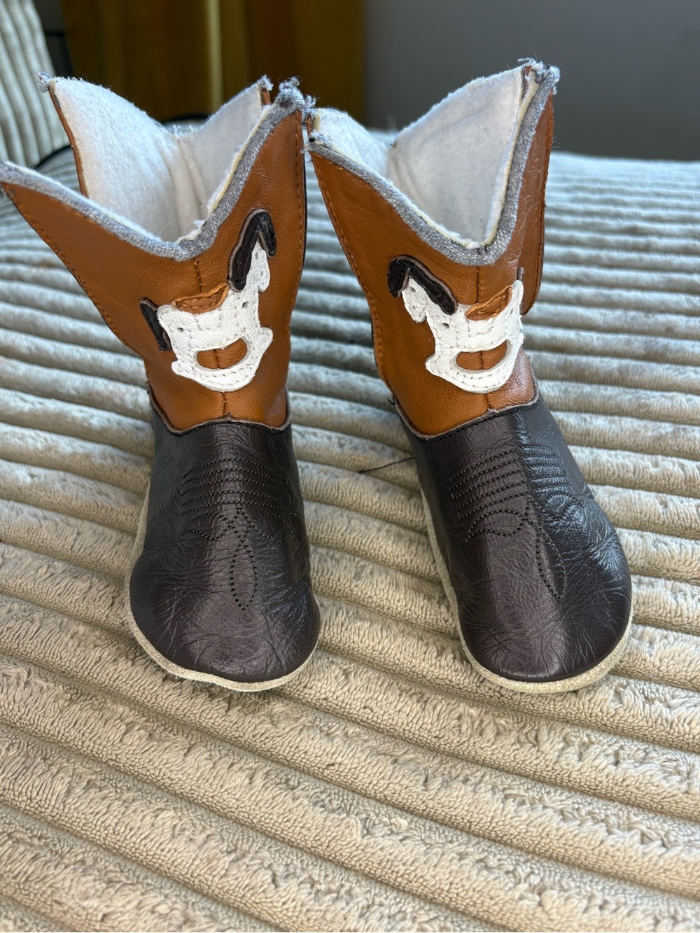 Roper Baby / toddler Cowboy Boots. Real leather cowboy booties